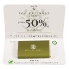Czekolada w pocztówce z pozdrowieniami. Pocztówka z wydrukowaną reklamą lub zaproszeniem