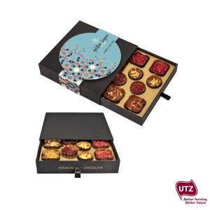 Zestaw deserów czekoladowych w pudełku z Waszą reklamą
