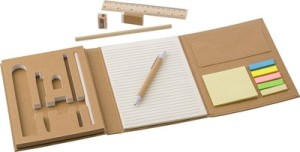 Teczka konferencyjna, notatnik, linijka, długopis, ołówki, temperówka, gumka do mazania, karteczki samoprzylepne
