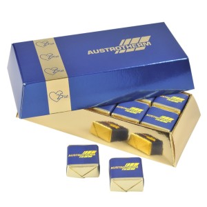 Pudełko w kształcie sztabki złota ze wstążką i z Waszymi firmowymi czekoladkami