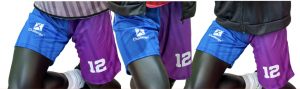 Dziecięce szorty sportowe z kolorowym nadrukiem reklamowym